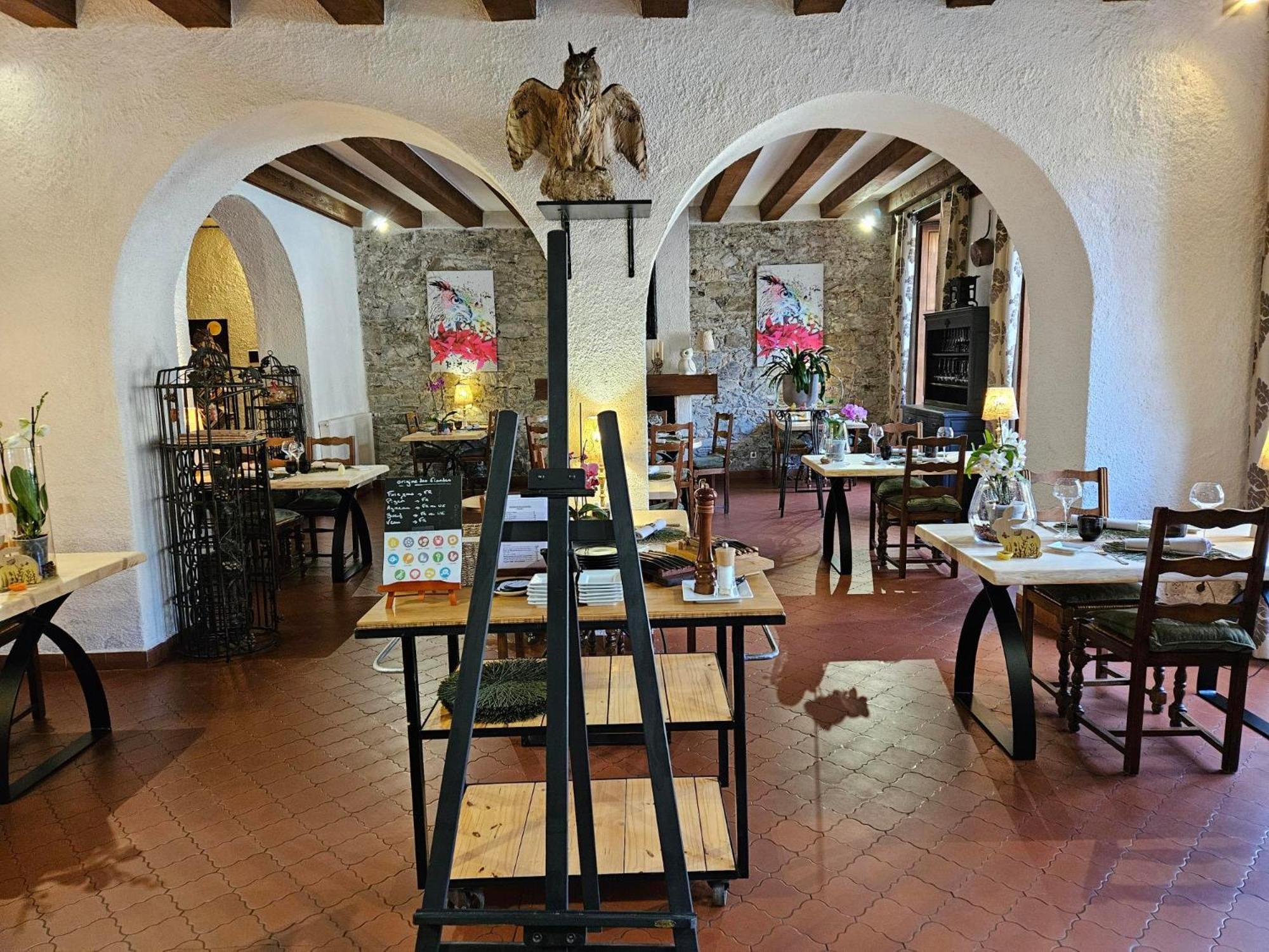 Logis Hostellerie Du Grand Duc Hotel Restaurant Gincla Εξωτερικό φωτογραφία
