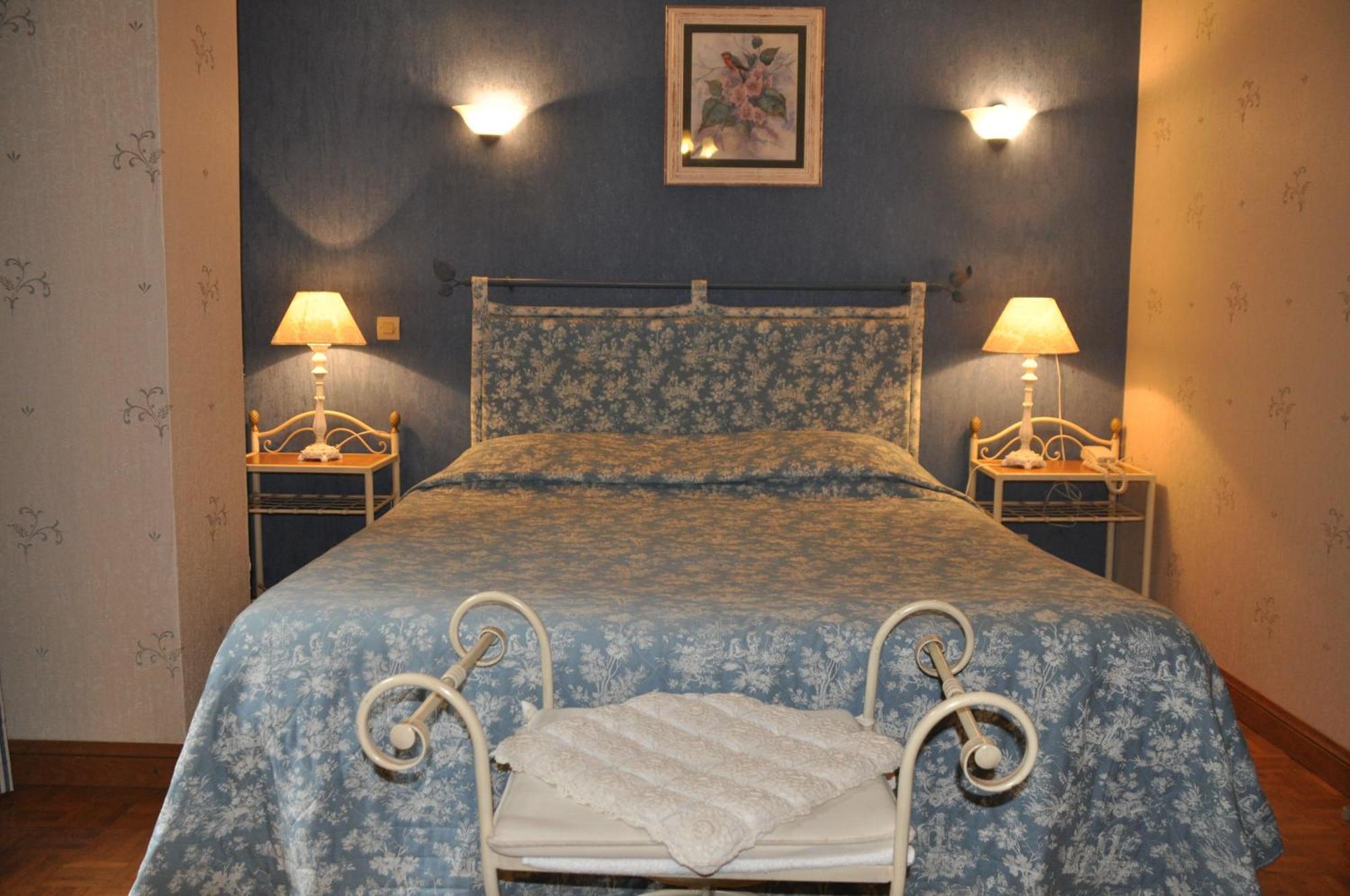 Logis Hostellerie Du Grand Duc Hotel Restaurant Gincla Εξωτερικό φωτογραφία