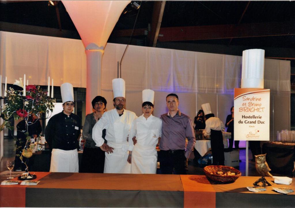 Logis Hostellerie Du Grand Duc Hotel Restaurant Gincla Εξωτερικό φωτογραφία