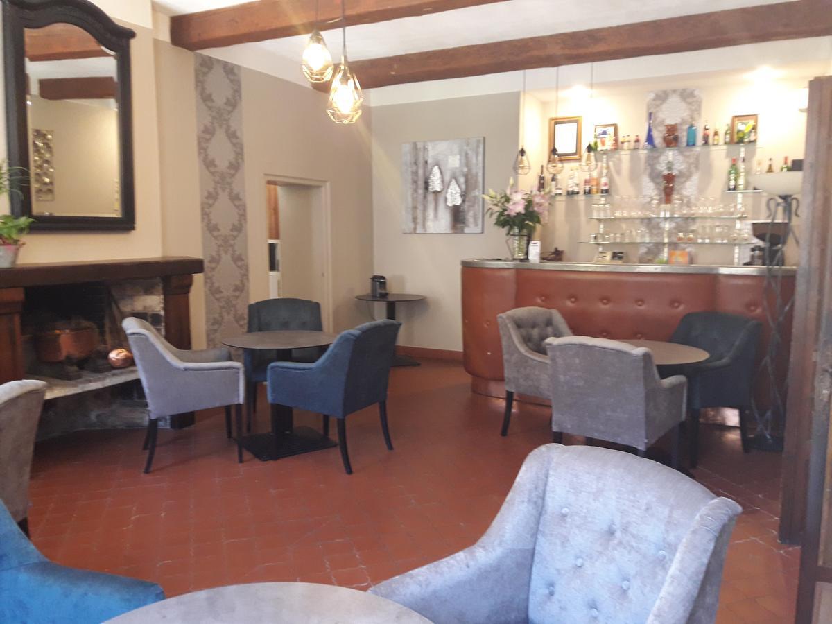Logis Hostellerie Du Grand Duc Hotel Restaurant Gincla Εξωτερικό φωτογραφία