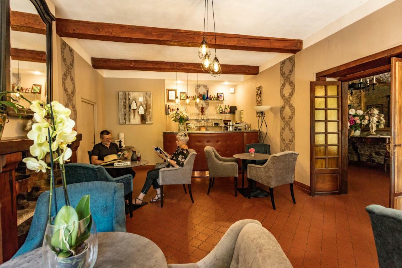 Logis Hostellerie Du Grand Duc Hotel Restaurant Gincla Εξωτερικό φωτογραφία