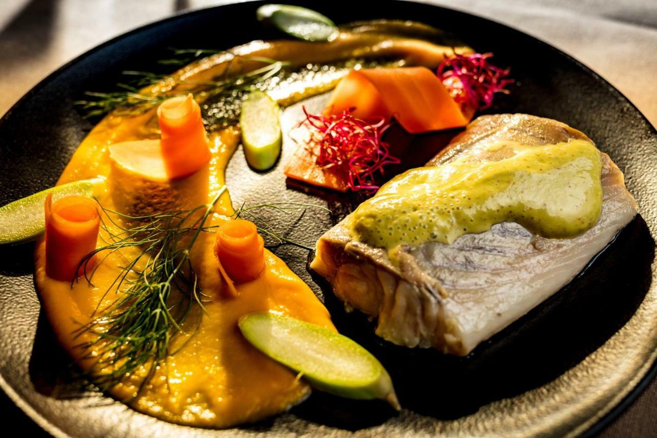 Logis Hostellerie Du Grand Duc Hotel Restaurant Gincla Εξωτερικό φωτογραφία